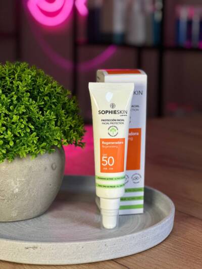 SOPHIESKIN Regenerating SPF50