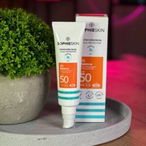 SOPHIESKIN Oil Balance Anti-Acne SPF50