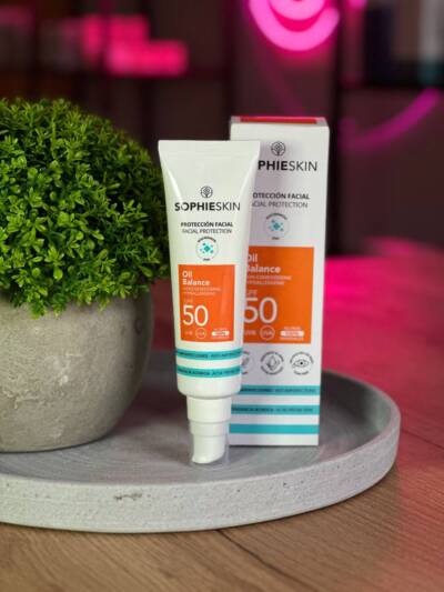 SOPHIESKIN Oil Balance Anti-Acne SPF50